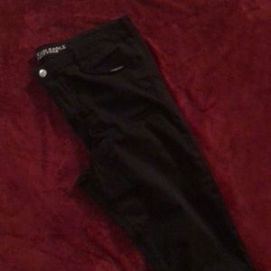 NWT Black skinny jeans